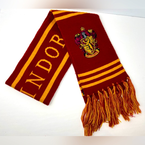 Harry Potter Gryffindor Scarf Hogwarts House Logo Wizarding World - Picture 1 of 6
